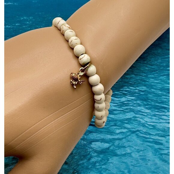 Vintage Beaded Bracelet With Angel Fish Gold Tone Charm Faux Stone Beads - Picture 1 of 6